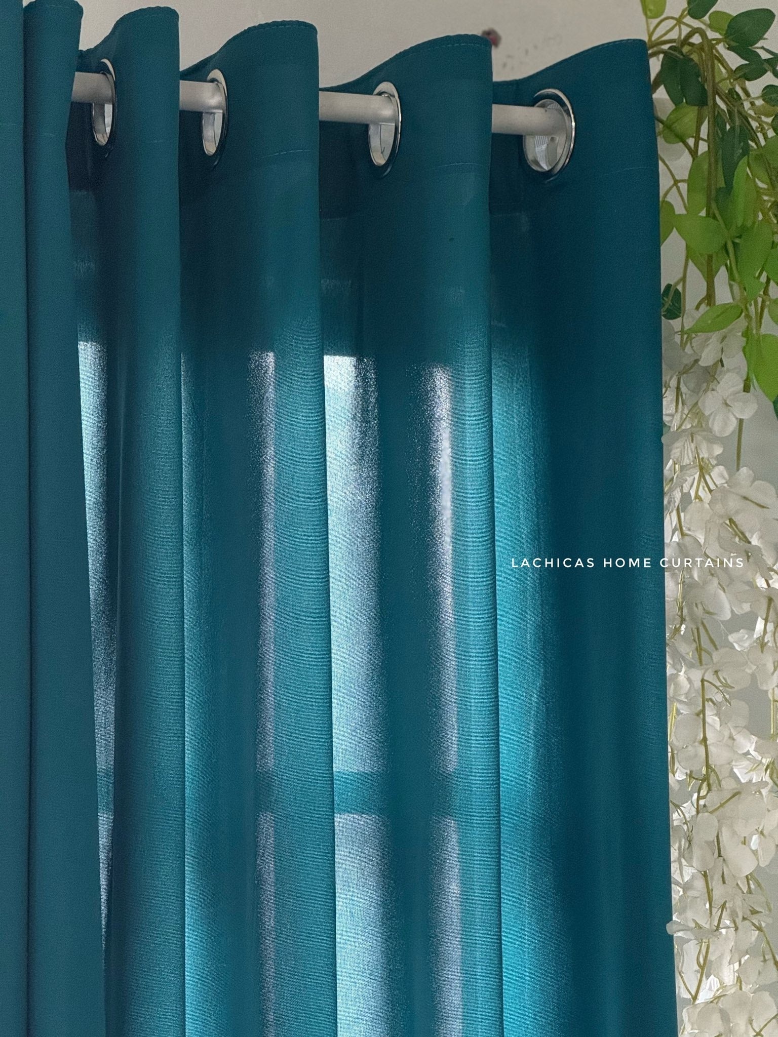 Non-Blockout Per PC WGSN Color of the Year 2026: Transformative Teal